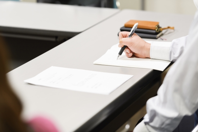 マンションで理事会を開催する場合の日程調整についての文例・サンプル