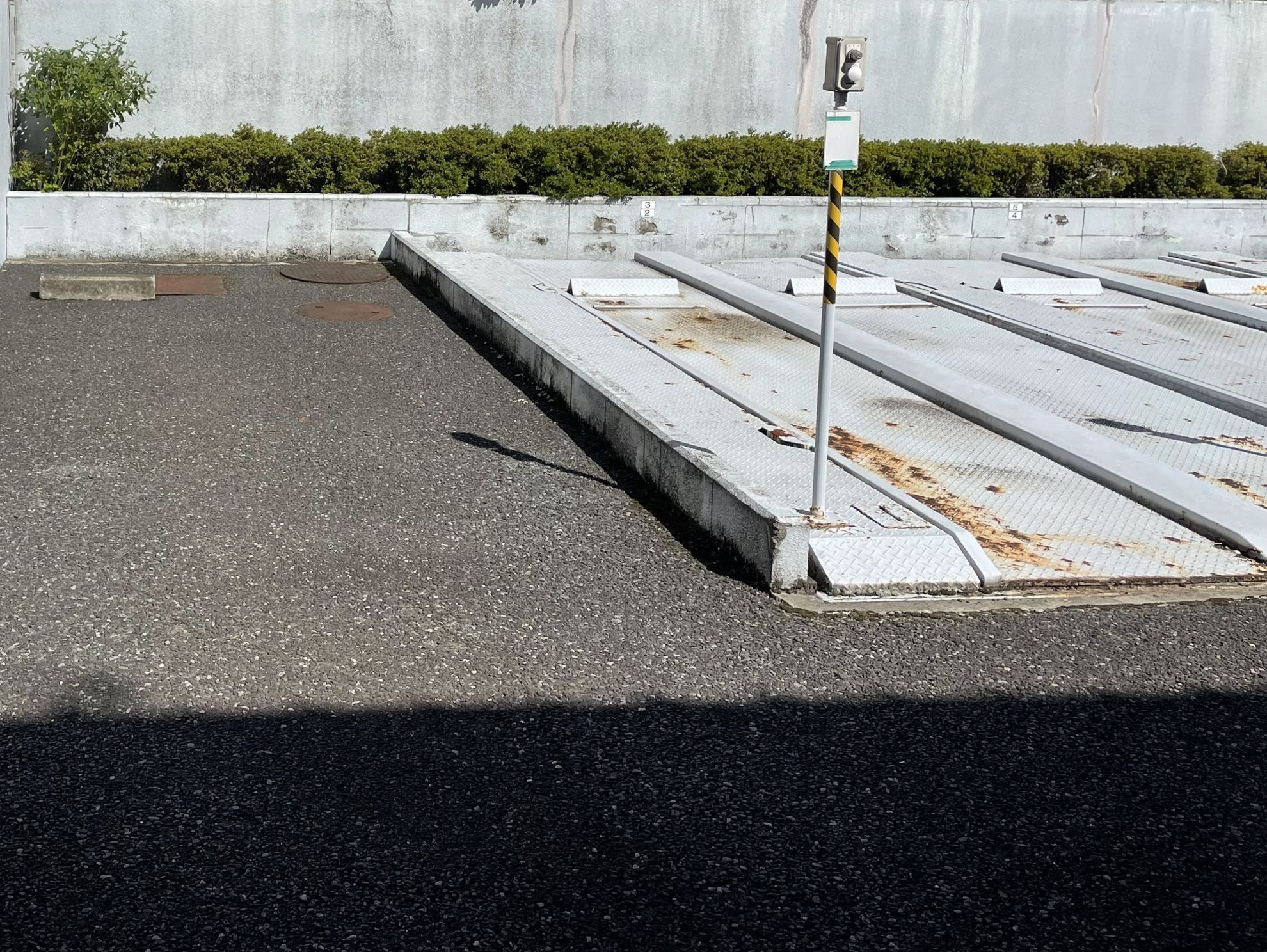 使わない機械式駐車場の「点検停止」は危険！放置リスクと安全対策