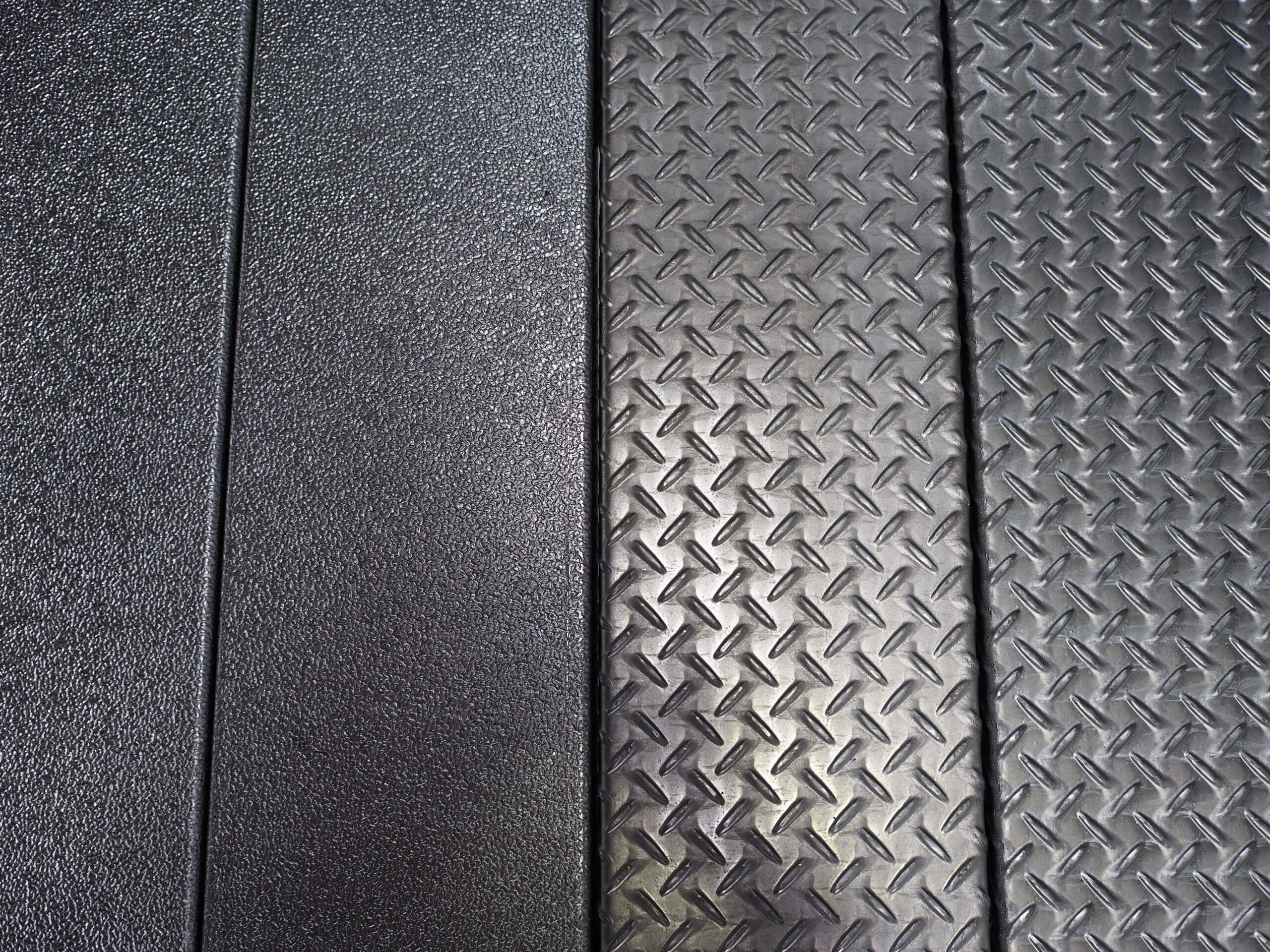 鋼製平面化の素材選び｜ZAM・ZEXEED・溶融亜鉛めっきの違いと耐用年数